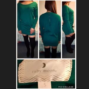 Stylish green tunic sweater